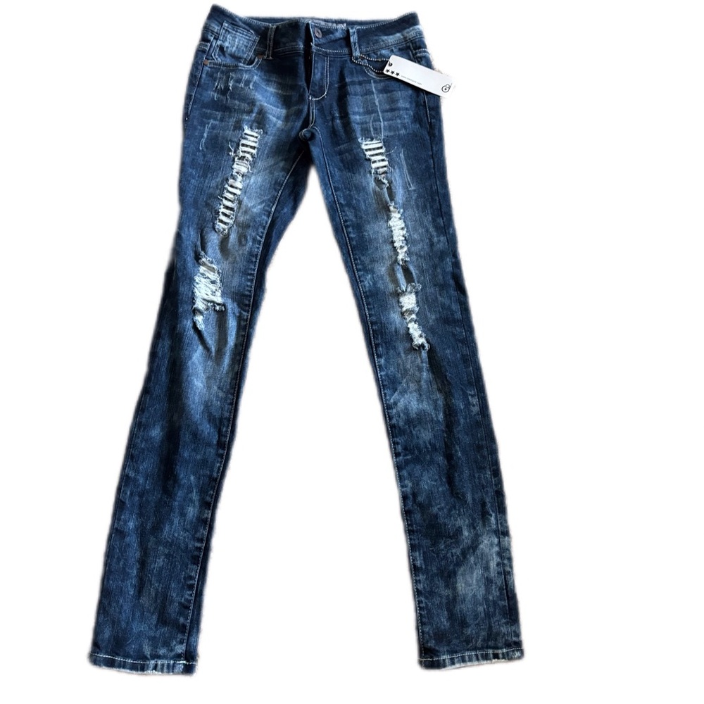 NWT Pink Celebrity Distressed Denim Jeans / washed shredded straightleg jeans